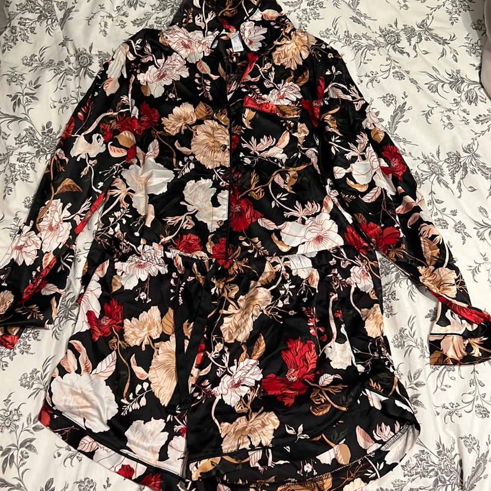 Stars Above Black Floral Satin Pajamas Set
